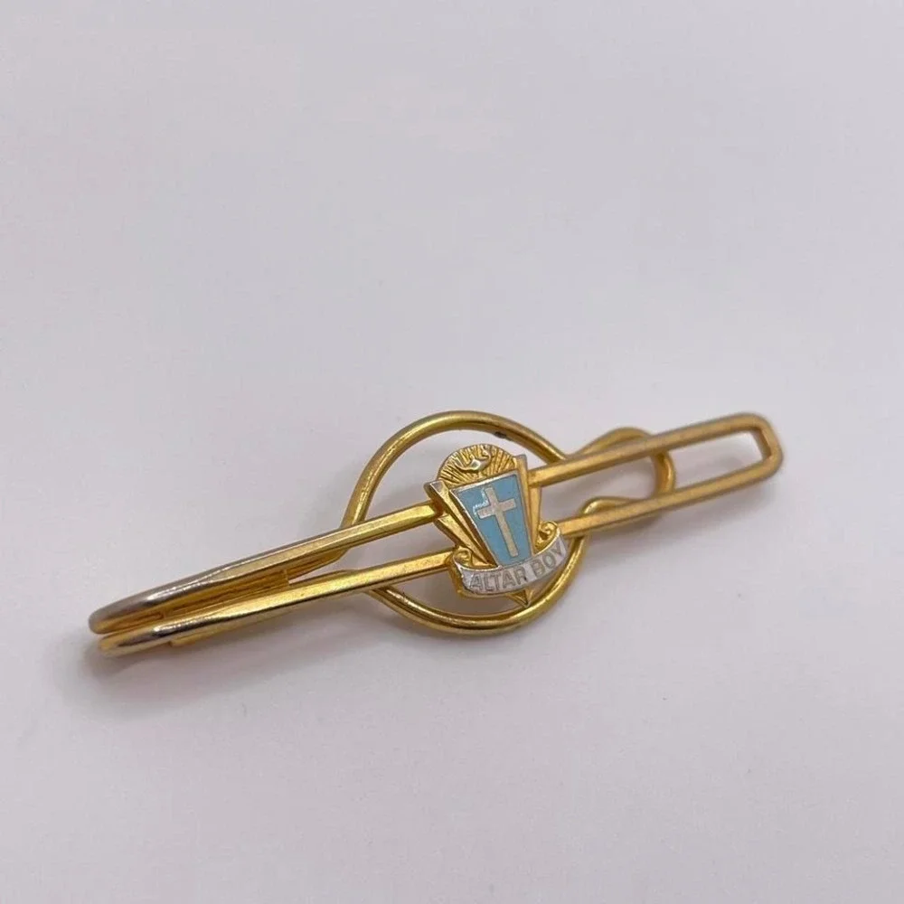 VTG 60s Oddity Tie Clip Altar Boy Gold Tone Cross Catholic Formal 1960s‎